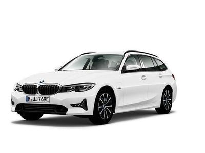 Utilizat 2022 BMW 320e Sport Line Break | 33.324 EUR (Preț OK)