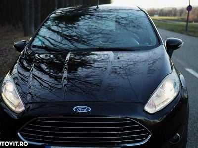 Culoarenegru Utilizat 2013 Ford Fiesta Titanium | 5.300 EUR (Puțin scump)