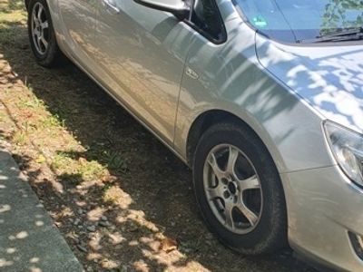 second-hand Opel Astra j2011