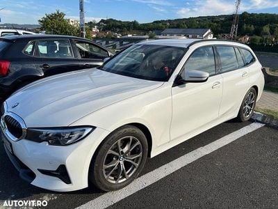 Culoarealb Utilizat 2021 BMW 320 Sport Line Break | 28.500 EUR (Puțin scump)