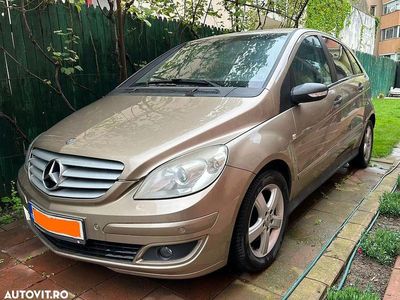 Mercedes B180