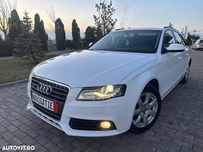 Second-hand Audi A4 Attraction 170 CP (125 kW) 2012 Culoarealb Break