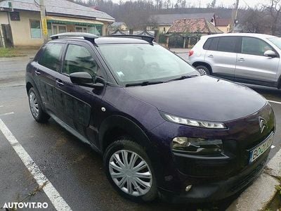 Culoarealte culori Utilizat 2017 Citroën C4 SUV | 10.000 EUR (Puțin scump)