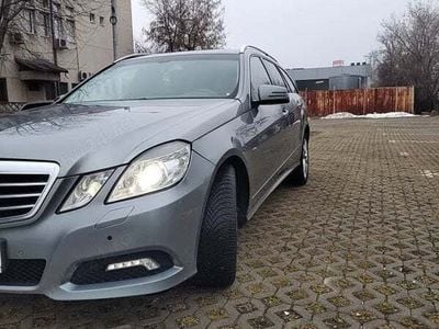 Argintiu Utilizat 2010 Mercedes E220 Avantgarde Break | 7.950 EUR (Scump)