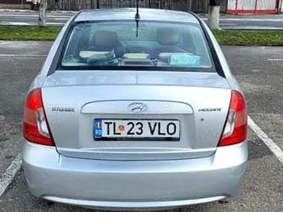 Second-hand Hyundai Accent 71 CP (52 kW) 2006 Berlinǎ
