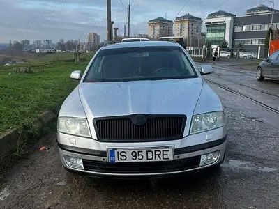 Gri Utilizat 2007 Skoda Octavia Break | 2.300 EUR (Preț bun)