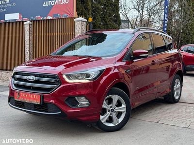 Second-hand Ford Kuga ST-Line 150 CP (110 kW) 2019 Culoarerosu SUV