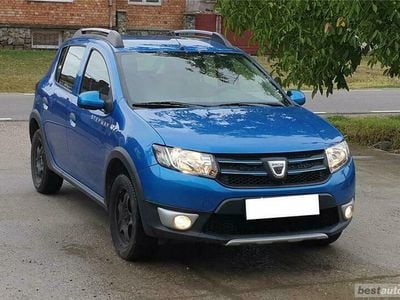 Second-hand Dacia Sandero Stepway 90 CP (66 kW) 2015 Albastru Hatchback