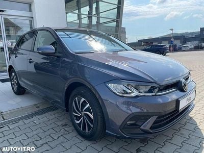 Second-hand VW Polo Life 95 CP (69 kW) 2024 Gri Hatchback