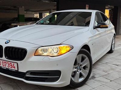 Second-hand BMW 520 184 CP (135 kW) 2013 Culoarealb Hatchback