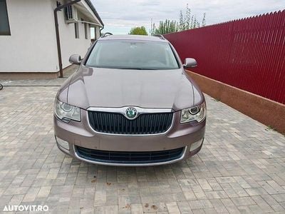 Culoarealte culori Utilizat 2013 Skoda Superb Active Break | 6.500 EUR (Puțin scump)