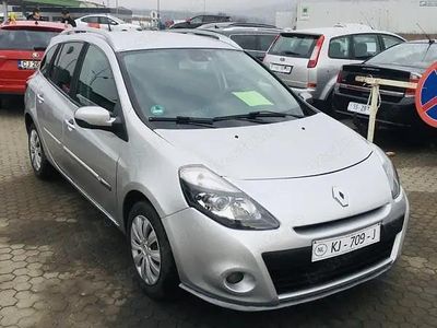 Second-hand Renault Clio GrandTour 85 CP (62 kW) 2012 Argintiu Break
