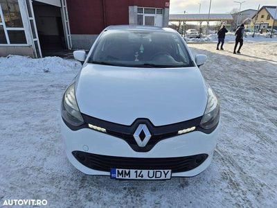 Culoarealb Second-hand 2016 Renault Clio IV Basis Hatchback | 5.400 EUR (Preț bun)