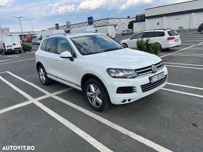 Second-hand VW Touareg Exclusive 333 CP (244 kW) 2013 Culoarealb SUV