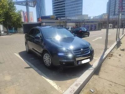 Second-hand VW Jetta Comfortline 170 CP (125 kW) 2008 Albastru Berlinǎ