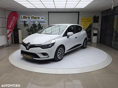 Culoarealb Utilizat 2017 Renault Clio IV Basis Hatchback | 6.950 EUR (Preț OK)