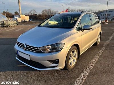 Second-hand VW Golf Sportsvan Comfortline 110 CP (80 kW) 2015 Culoareargint Monovolum