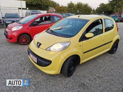 Second-hand Citroën C1 70 CP (51 kW) 2009 Rosu Hatchback
