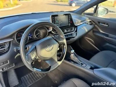Alb Utilizat 2021 Toyota C-HR SUV | 18.000 EUR