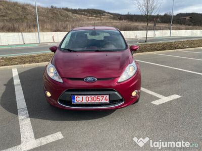 second-hand Ford Fiesta 1.4 benzină Titanium