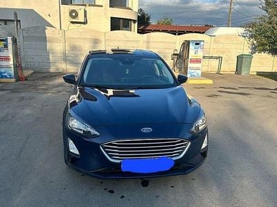 Second-hand Ford Focus Titanium 125 CP (91 kW) 2021 Culoarealbastru Berlinǎ