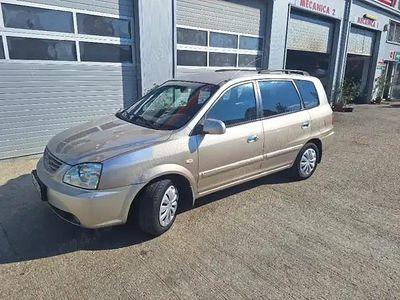 Second-hand Kia Carens 126 CP (92 kW) 2005 Monovolum