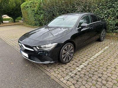 Second-hand Mercedes CLA180 Progressive 136 CP (100 kW) 2022 Negru Berlinǎ