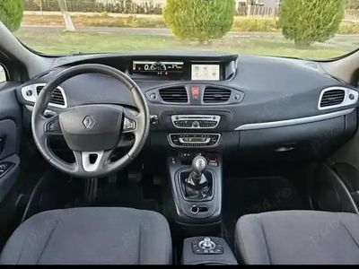 Second-hand Renault Grand Scénic III PE 110 CP (80 kW) 2011 Monovolum