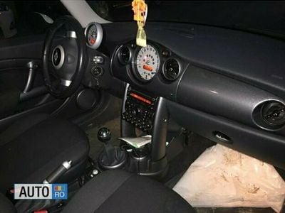 Utilizat 2005 Mini ONE Hatchback | 3.000 EUR