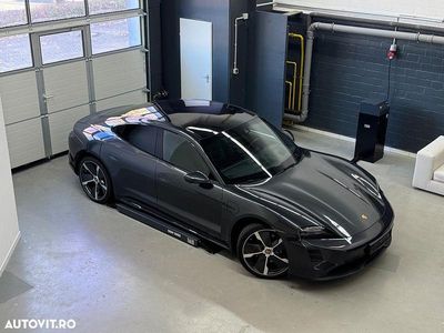 Culoaregri Second-hand 2021 Porsche Taycan Berlinǎ | 59.900 EUR