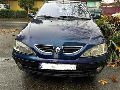 Utilizat 2001 Renault Mégane Hatchback | 800 EUR