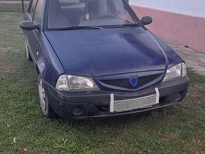 Utilizat 2004 Dacia Solenza Hatchback | 390 EUR (Preț bun)