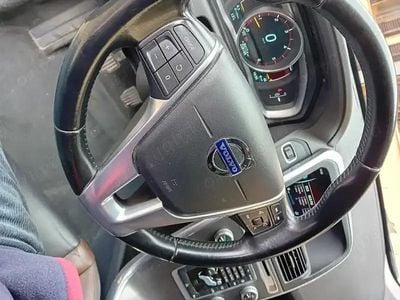 Gri Second-hand 2015 Volvo XC60 SUV | 16.500 EUR (Scump)