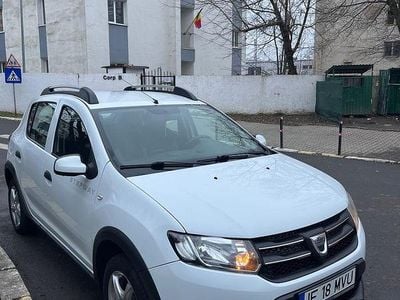 Second-hand Dacia Sandero Prestige 90 CP (66 kW) 2013 Culoarealb