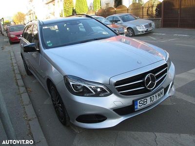 Argint Utilizat 2016 Mercedes E220 Avantgarde Break | 16.900 EUR