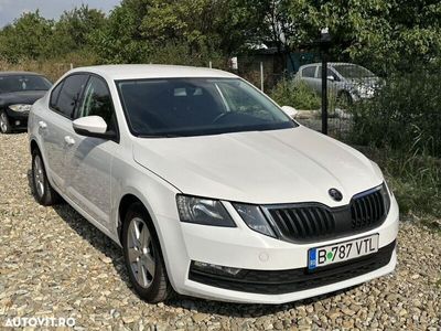 second-hand Skoda Octavia 1.6 TDI (Green tec) Active