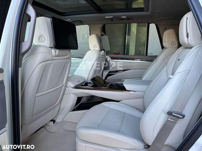 Nouă Cadillac Escalade 426 CP (313 kW) 2025 Culoarealb SUV