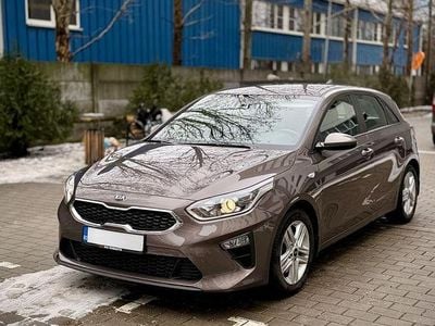Culoaremaro Second-hand 2019 Kia Ceed Best Hatchback | 14.150 EUR