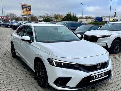 Second-hand Honda Civic Advance 143 CP (105 kW) 2024 Culoarealb Hatchback