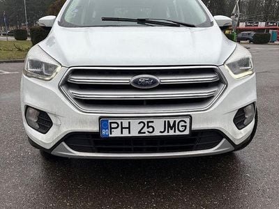Second-hand Ford Kuga 150 CP (110 kW) 2019 Culoarealb SUV