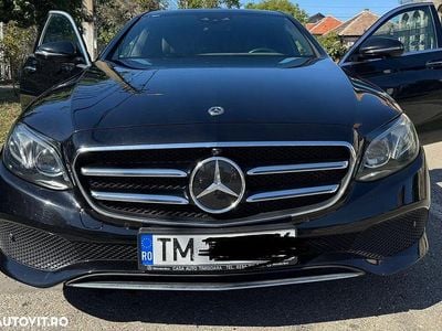 Culoarenegru Utilizat 2020 Mercedes E300 Avantgarde Berlinǎ | 34.999 EUR (Super Preț)