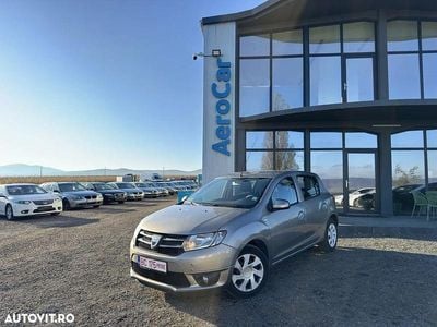 Second-hand Dacia Sandero Lauréate 90 CP (66 kW) 2014 Culoareyellowgold Hatchback