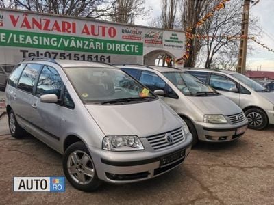 Second-hand VW Sharan 115 CP (84 kW) 2003 Argintiu Monovolum