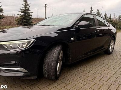 Second-hand Opel Insignia Dynamic 165 CP (121 kW) 2017 Culoarenegru Hatchback