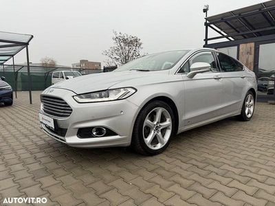 Second-hand Ford Mondeo Titanium 180 CP (132 kW) 2017 Culoareargint Berlinǎ