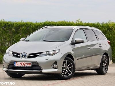 Toyota Auris Hybrid