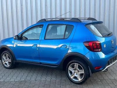 Second-hand Dacia Sandero 66 CP (48 kW) 2019 Albastru Berlinǎ