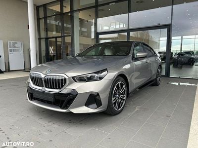 Culoarebej Utilizat 2025 BMW 520 Comfort Edition Berlinǎ | 65.098 EUR