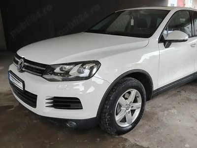 Second-hand VW Touareg Terrain Tech 245 CP (180 kW) 2012 Culoarealb SUV