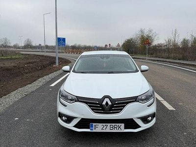 Second-hand Renault Mégane IV Techno 140 CP (102 kW) 2019 Culoarealb Berlinǎ